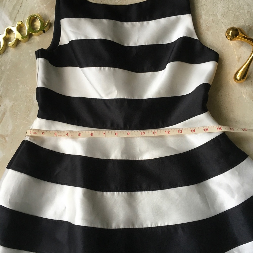 ADRIANNA PAPPELL DRESS🖤 - Picture 2 of 5
